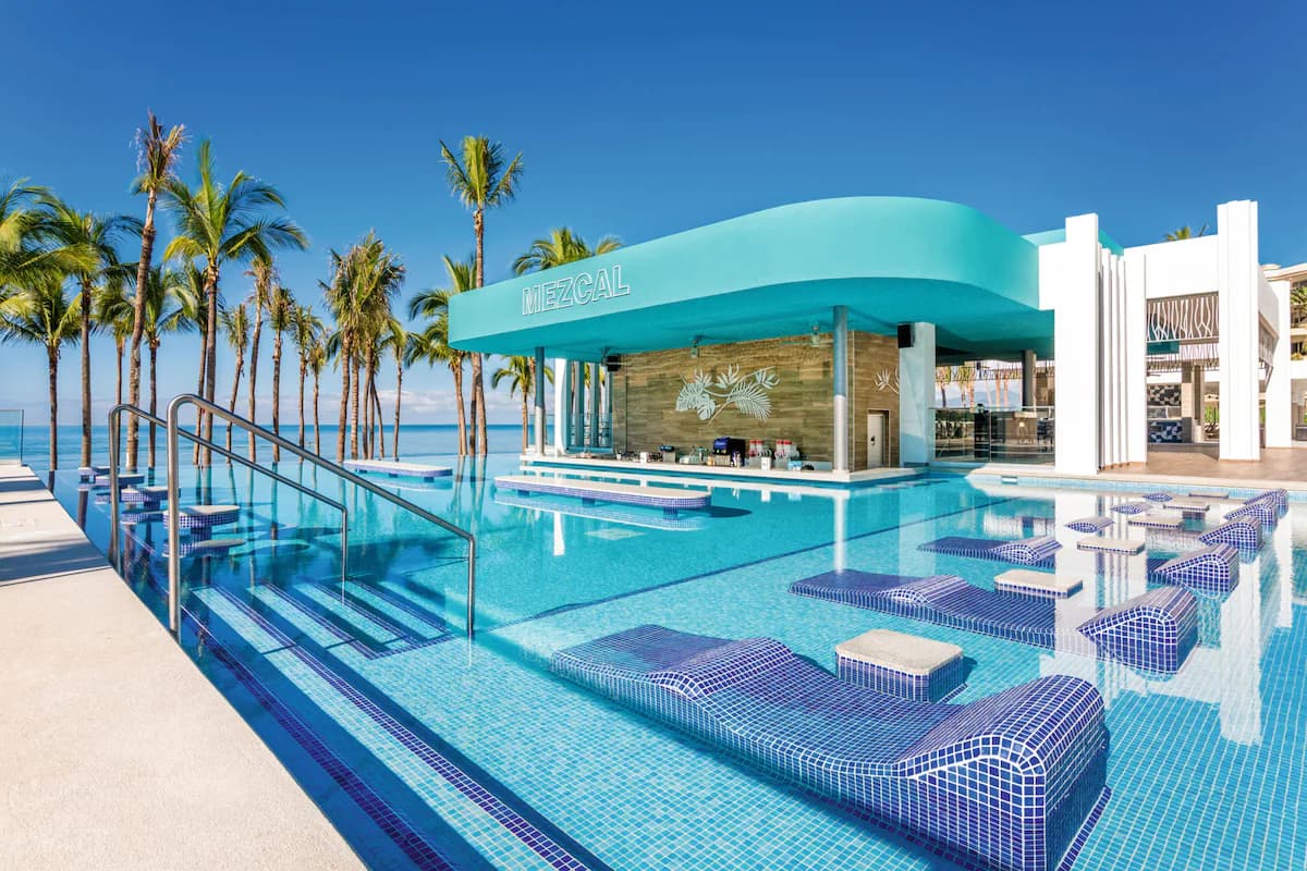 Hotel Riu Vallarta - Image 10
