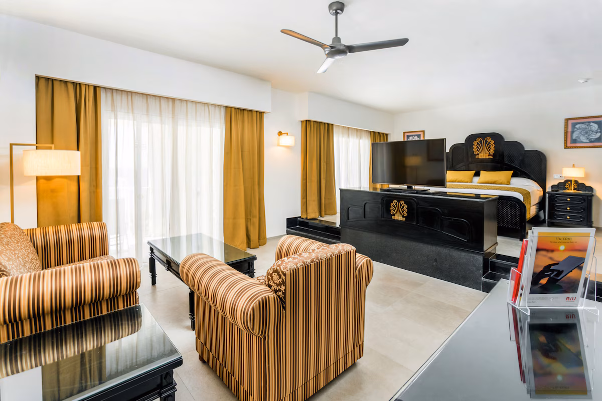 Hotel Riu Vallarta - Image 5