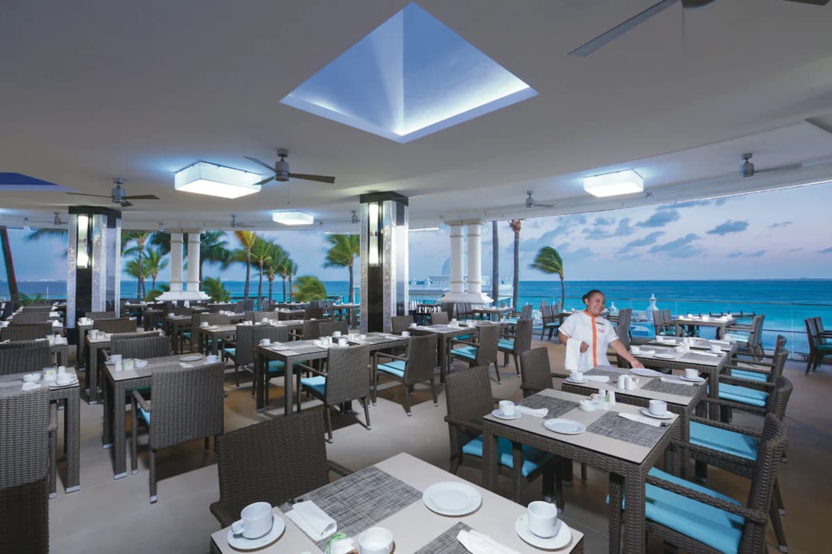 Hotel Riu Palace Las Americas - Image 5