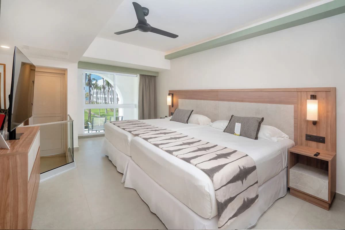 Hotel Riu Flamingos - Image 7