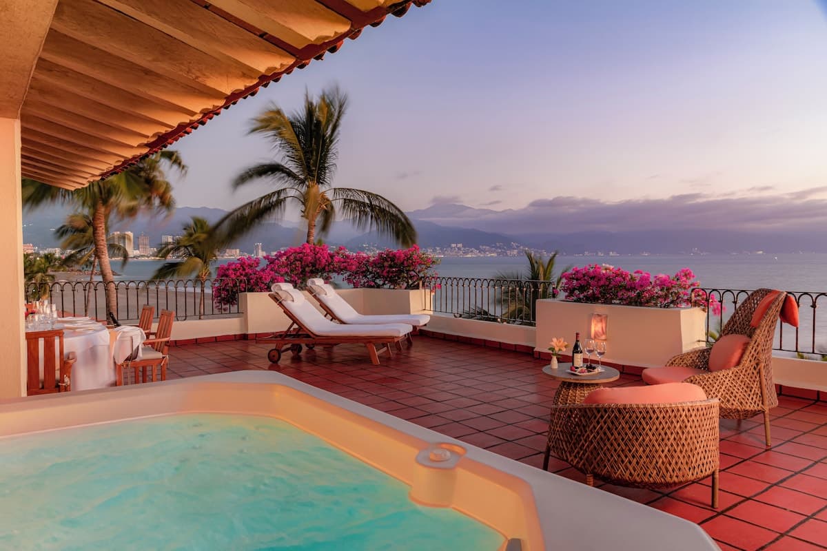 Velas Vallarta - Image 9