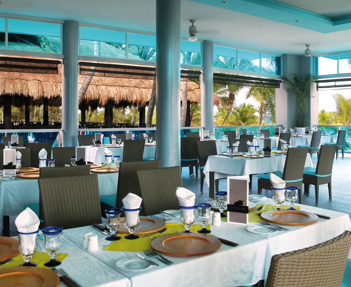 Hotel Riu Yucatan - Image 3