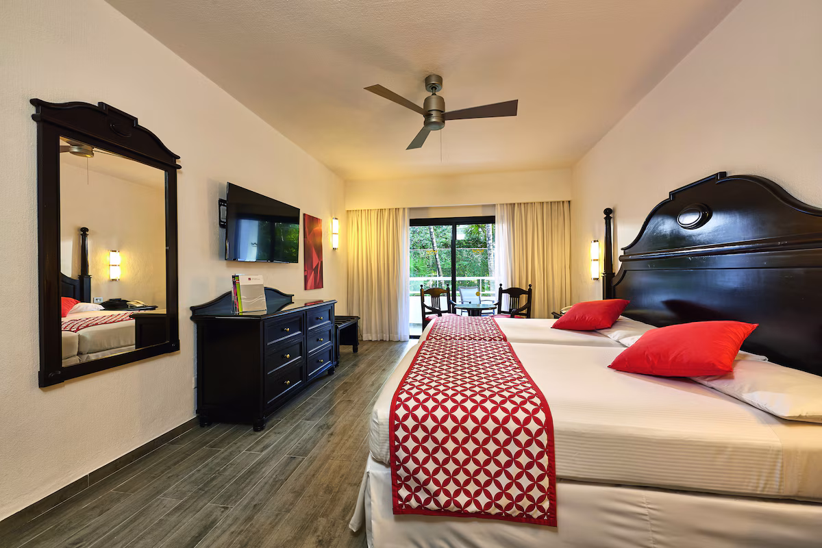 Hotel Riu Tequila - Image 6