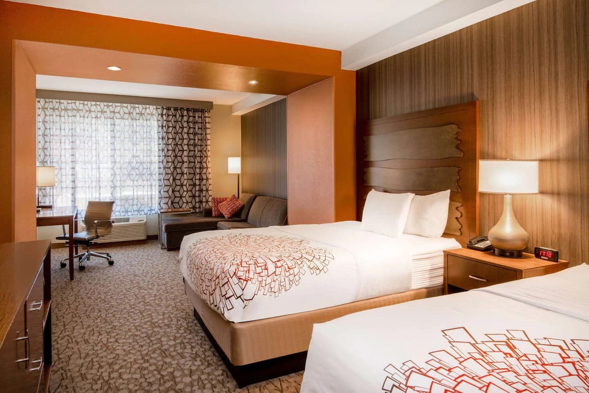 La Quinta Inn & Suites by Wyndham Durango - Image 8