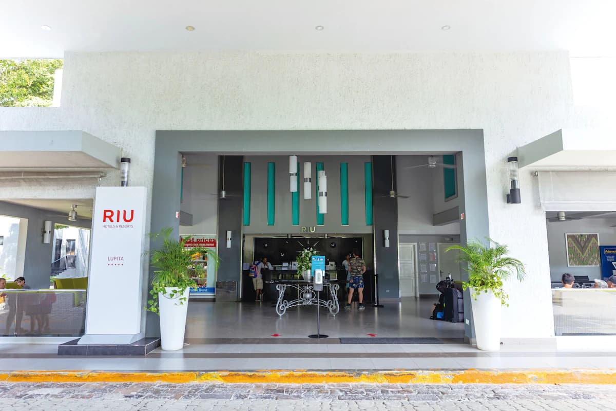 Hotel Riu Lupita - Image 2
