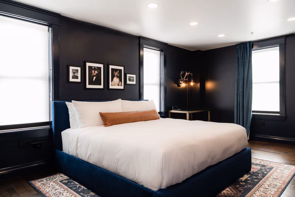 The Hotel Melrose - Image 4