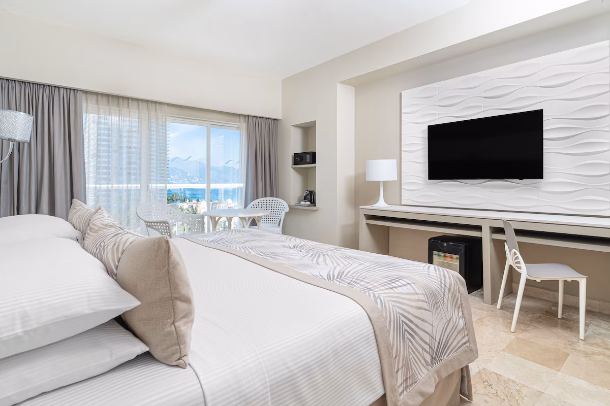 Krystal Grand Puerto Vallarta - Image 6