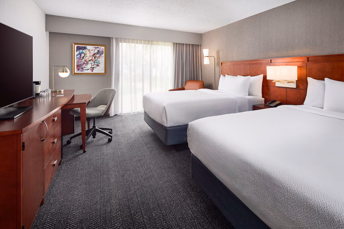 Courtyard by Marriott Fort Collins - Image 9