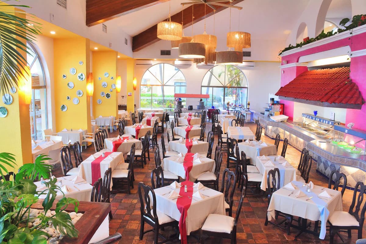 All Ritmo Cancún Resort & Waterpark - Image 4