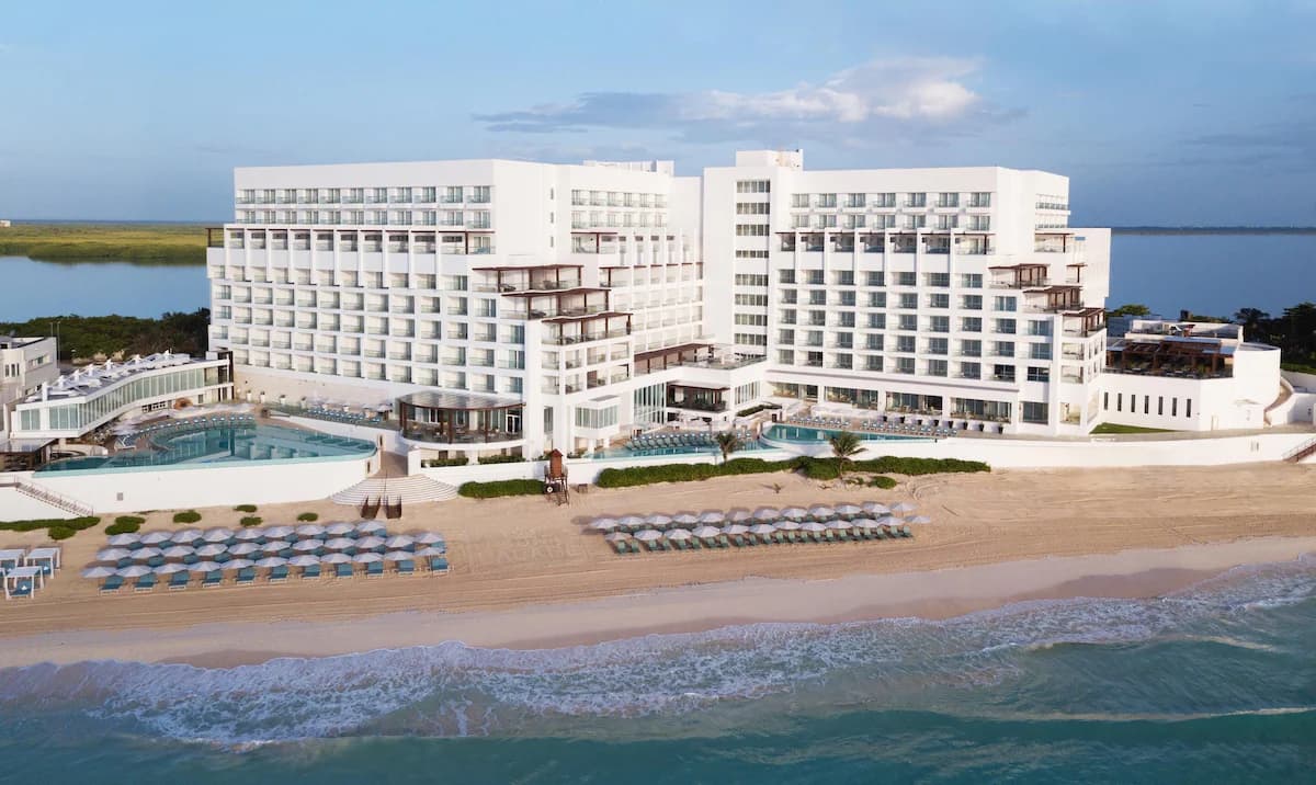 Sun Palace - Image 1