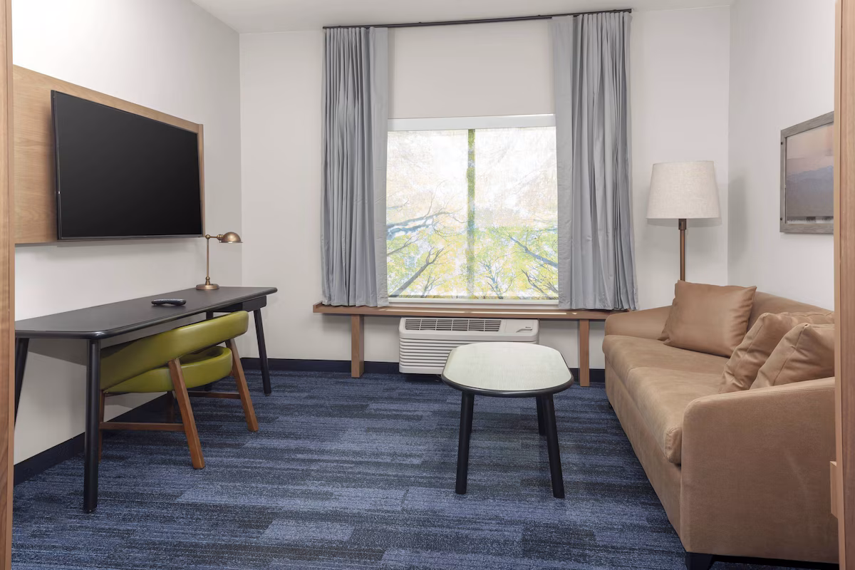 Fairfield Inn & Suites Fort Collins South - Image 5