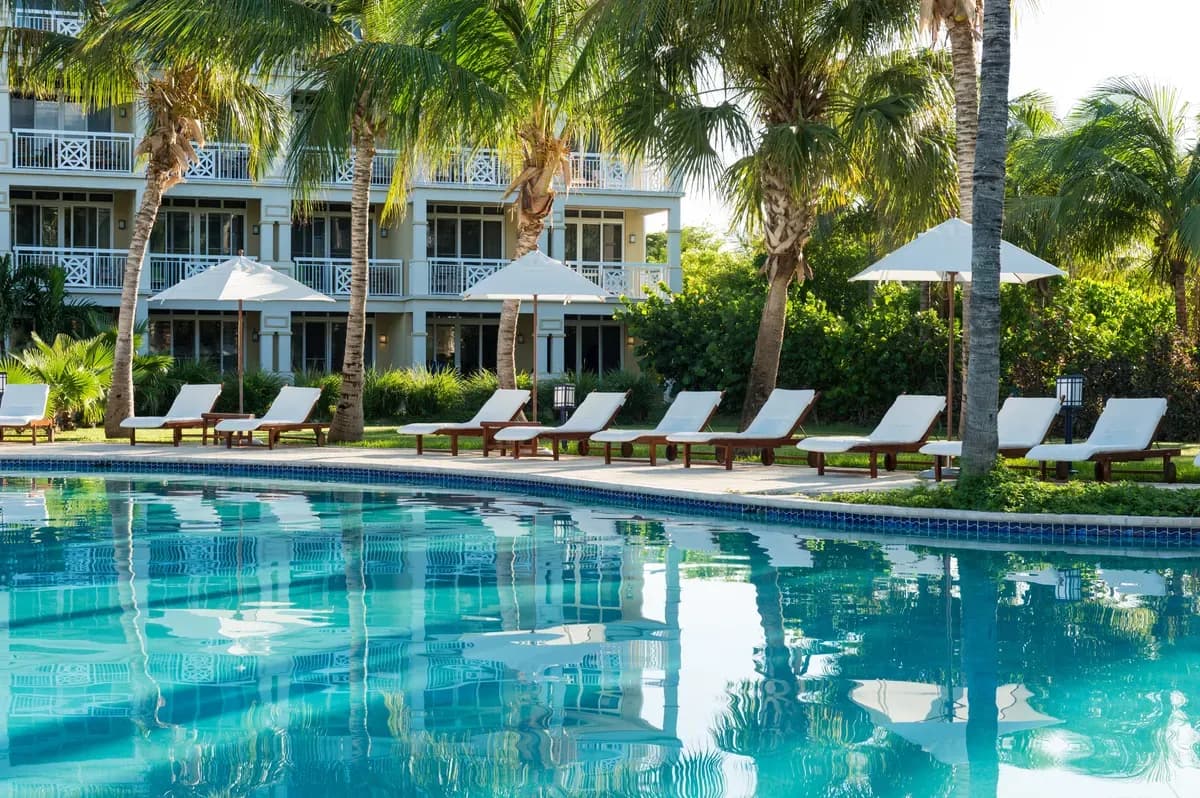 Alexandra Resort - Image 2