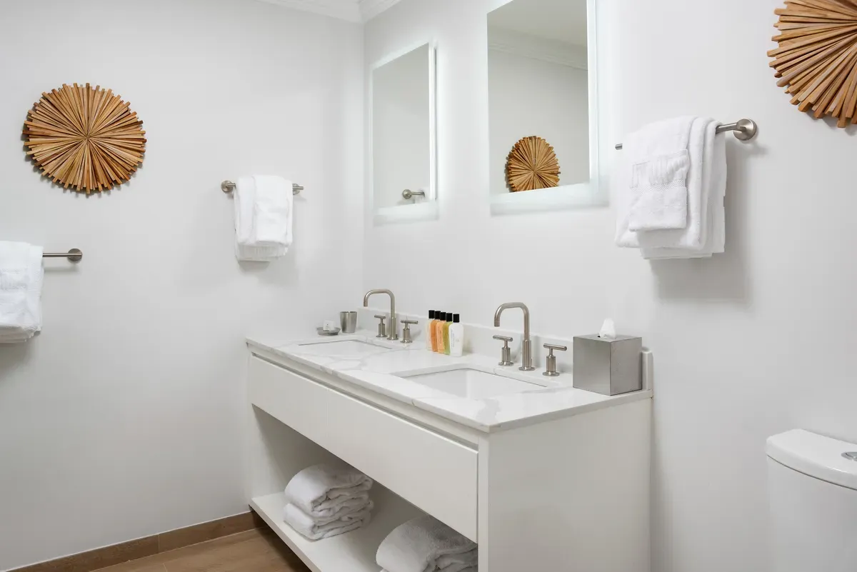 Alexandra Resort - Image 7
