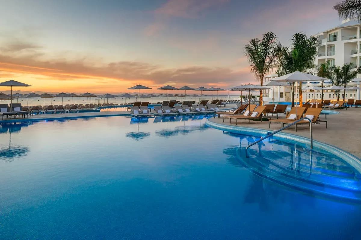 Playacar Palace All Inclusive Resort - Image 2