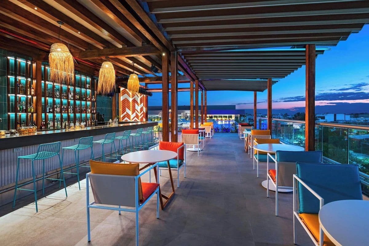 Aloft Playa Del Carmen - Image 4