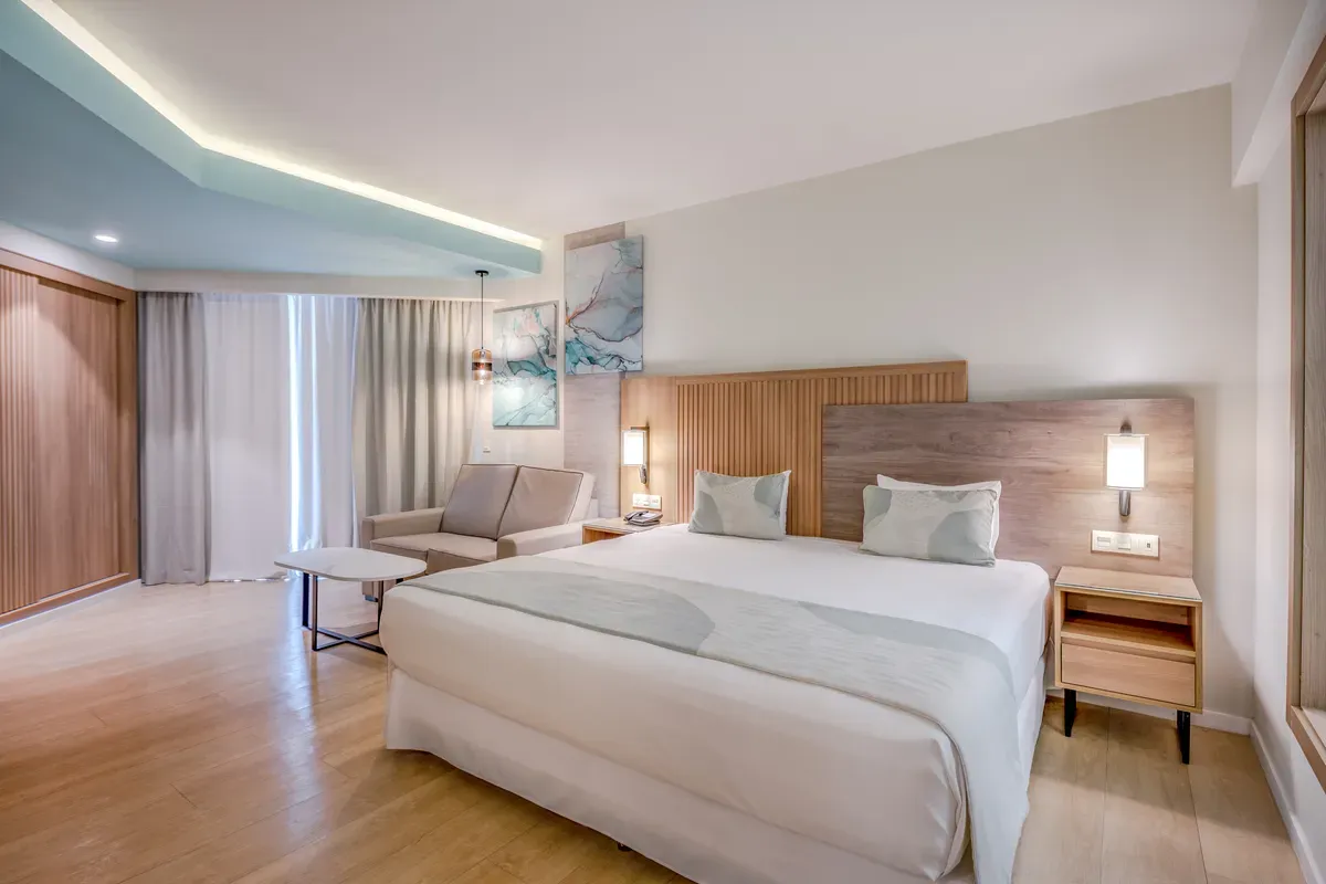 Hotel Riu Palace Antillas - Image 2