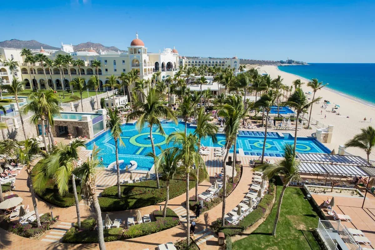 Hotel Riu Palace Cabo San Lucas - Image 1