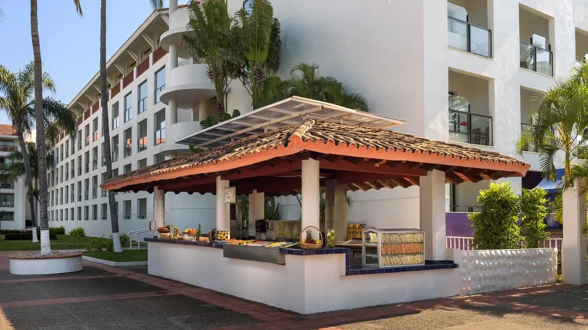 Meliá Puerto Vallarta - Image 2
