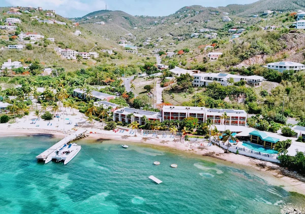 Bolongo Bay Beach Resort - Image 1