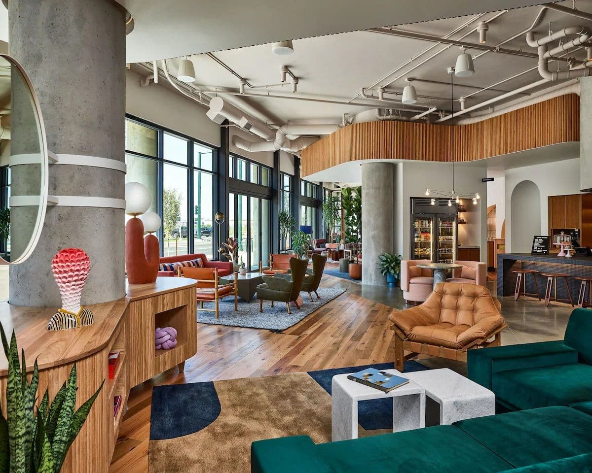 Catbird Hotel - Image 2