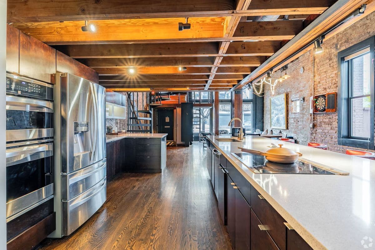 Catbird Hotel - Image 5