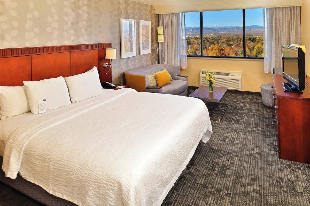 Courtyard by Marriott Denver Cherry Creek - Image 5
