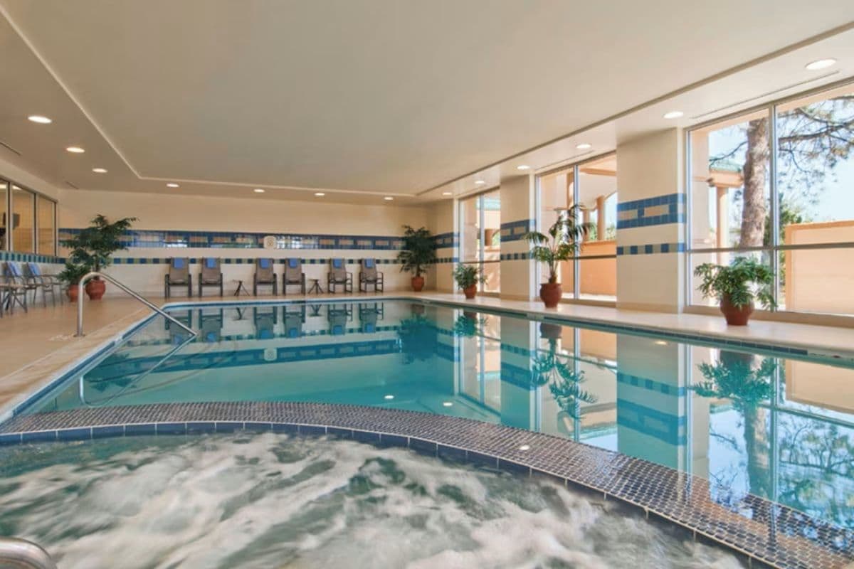 Courtyard by Marriott Denver Cherry Creek - Image 8