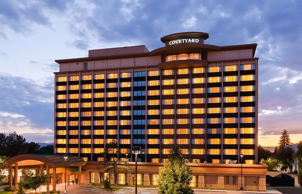 Courtyard by Marriott Denver Cherry Creek - Image 9