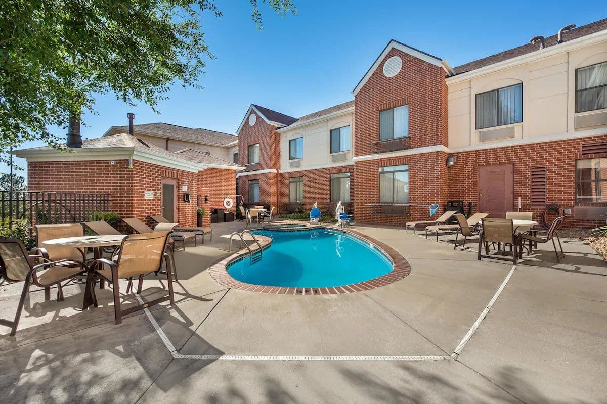 Best Western Plus Boulder Louisville - Image 1