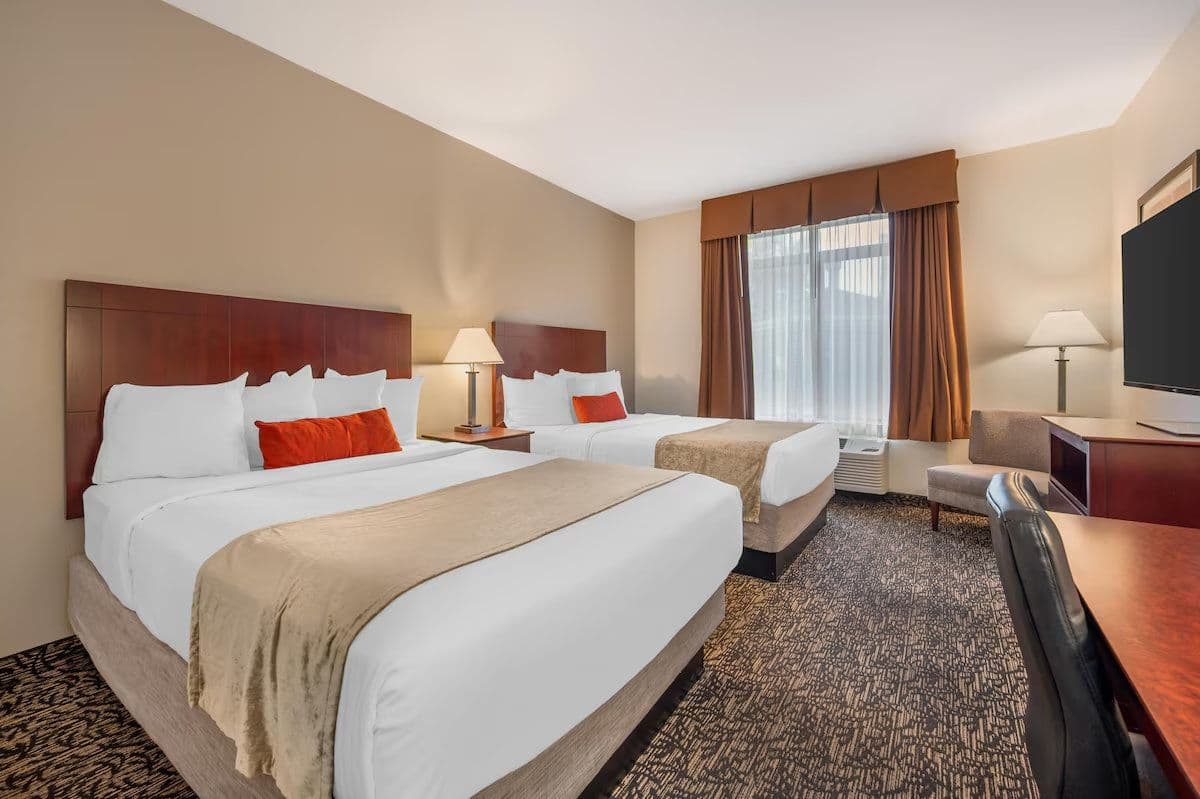 Best Western Plus Boulder Louisville - Image 2