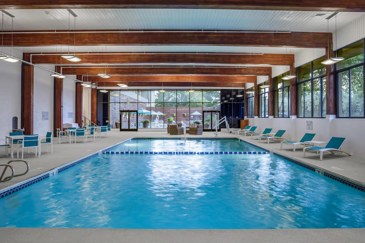 DoubleTree by Hilton Hotel Denver - Image 3