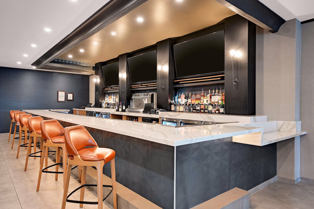 DoubleTree by Hilton Denver International Airport, CO - Image 2
