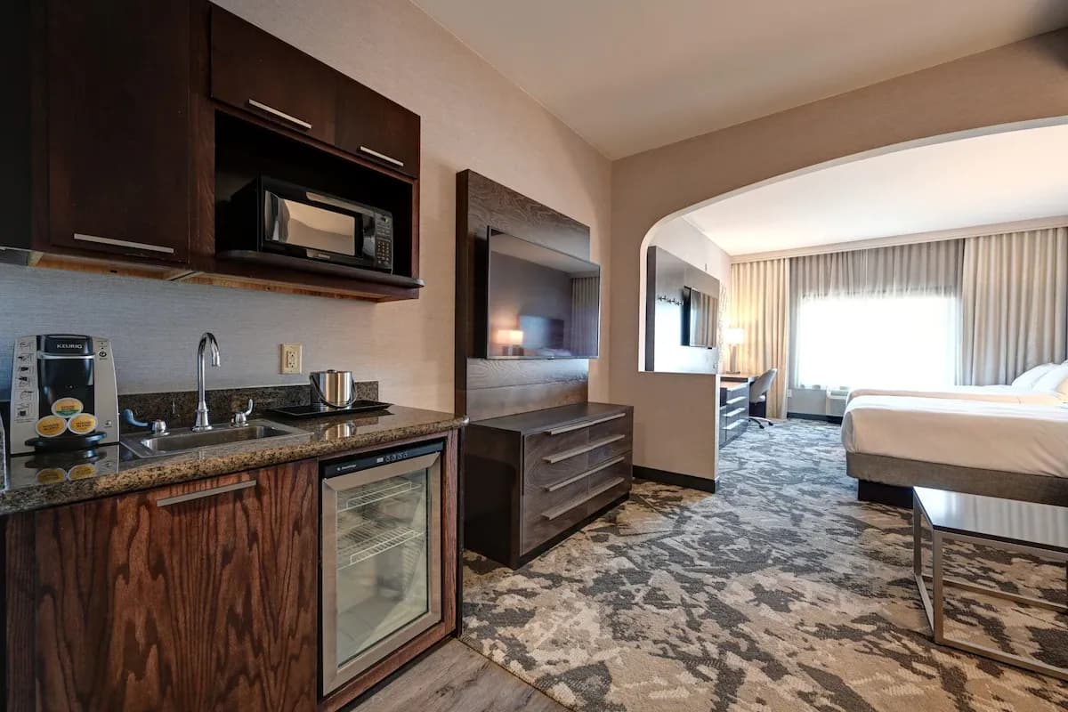DoubleTree by Hilton Denver International Airport, CO - Image 6