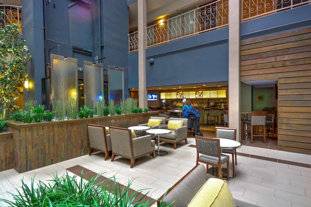 Embassy Suites by Hilton Denver Central Park - Image 2