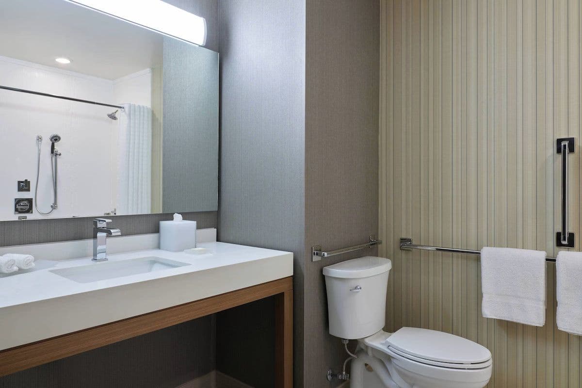Courtyard by Marriott Denver Aurora - Image 5