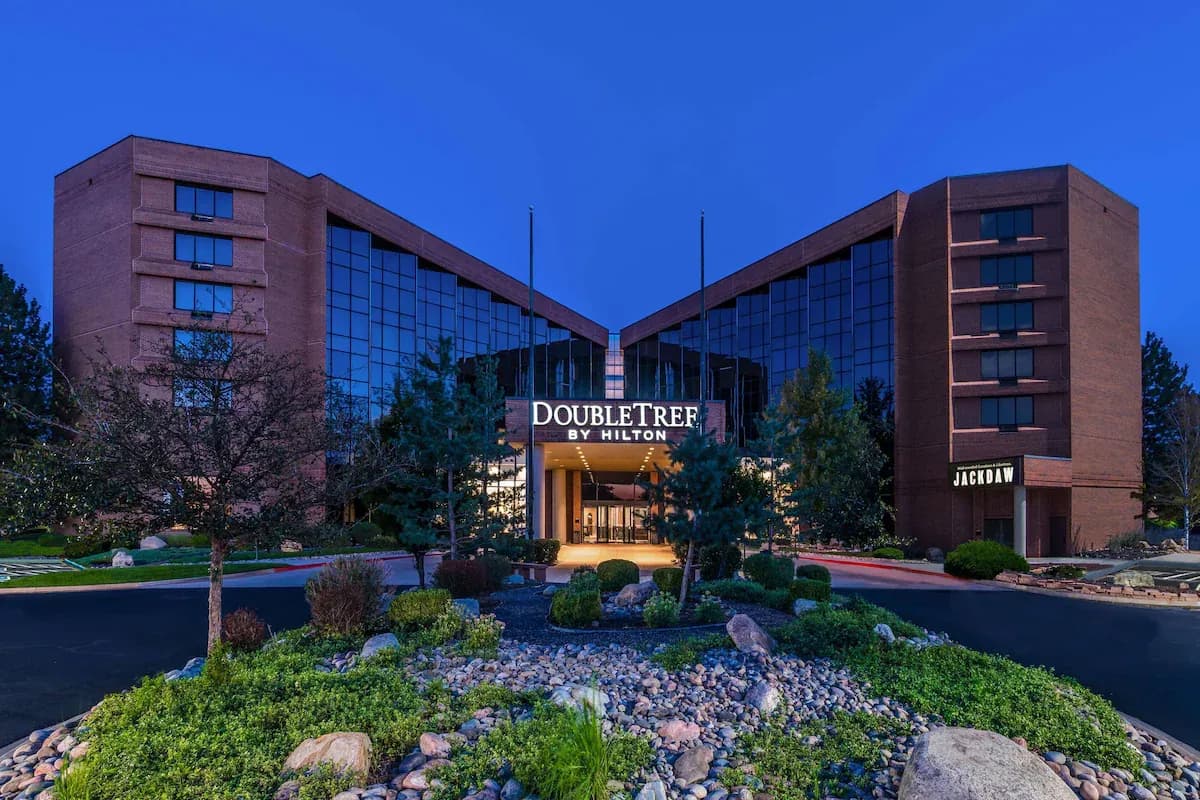 DoubleTree by Hilton Hotel Denver - Aurora - Image 1