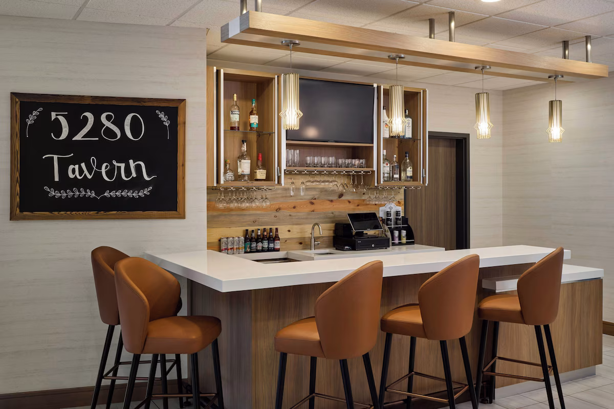 Fairfield Inn & Suites by Marriott Denver Downtown - Image 4