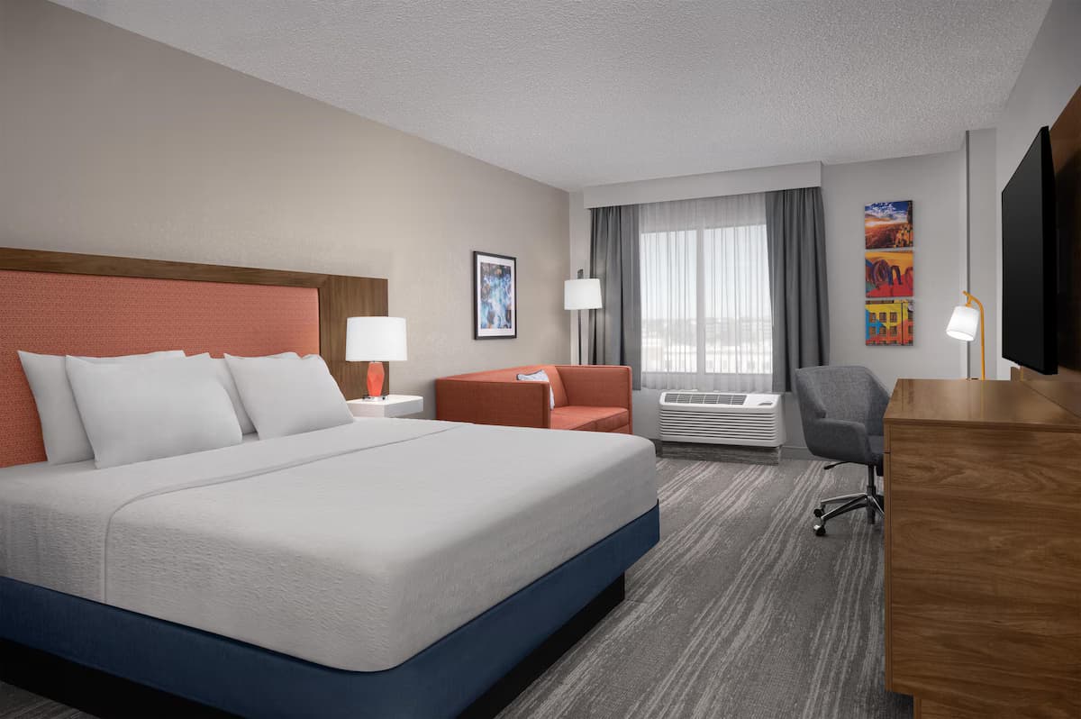 Hampton Inn & Suites Denver - Cherry Creek - Image 6