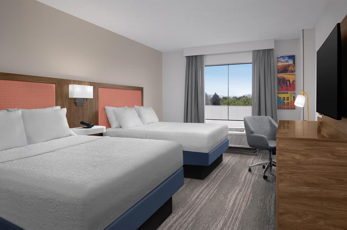 Hampton Inn & Suites Denver - Cherry Creek - Image 7
