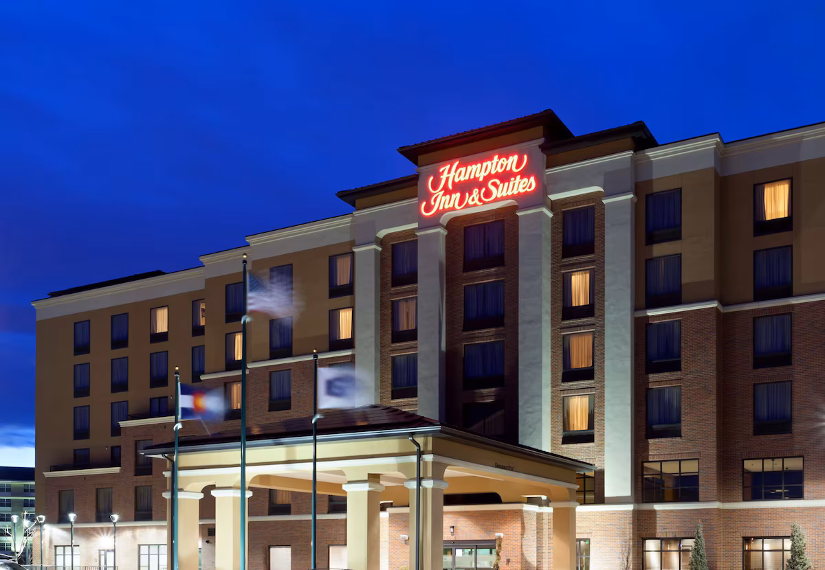 Hampton Inn & Suites Denver Airport / Gateway Park - Image 9