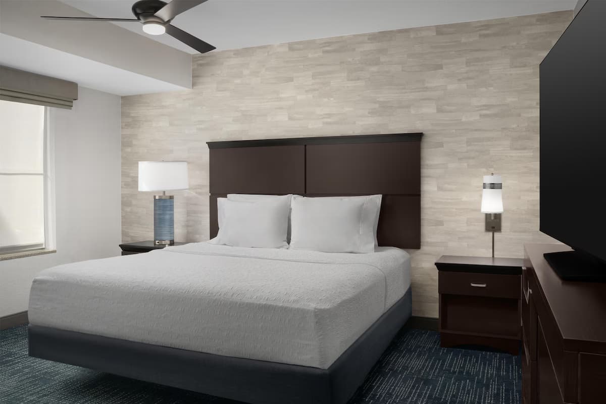 Hampton Inn & Suites Denver Tech Center - Image 6