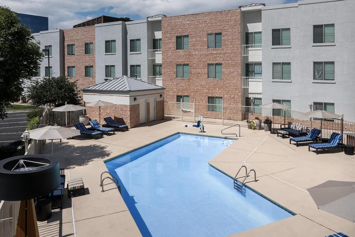 Hampton Inn & Suites Denver Tech Center - Image 9