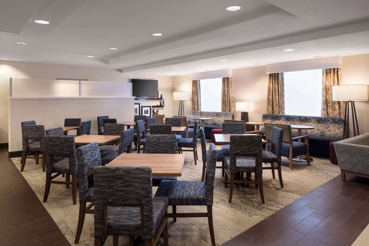 Hampton Inn Denver - West/Golden - Image 4