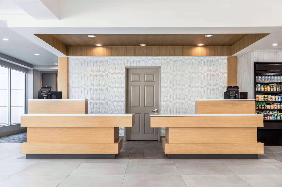 Hilton Garden Inn Denver Airport - Image 2