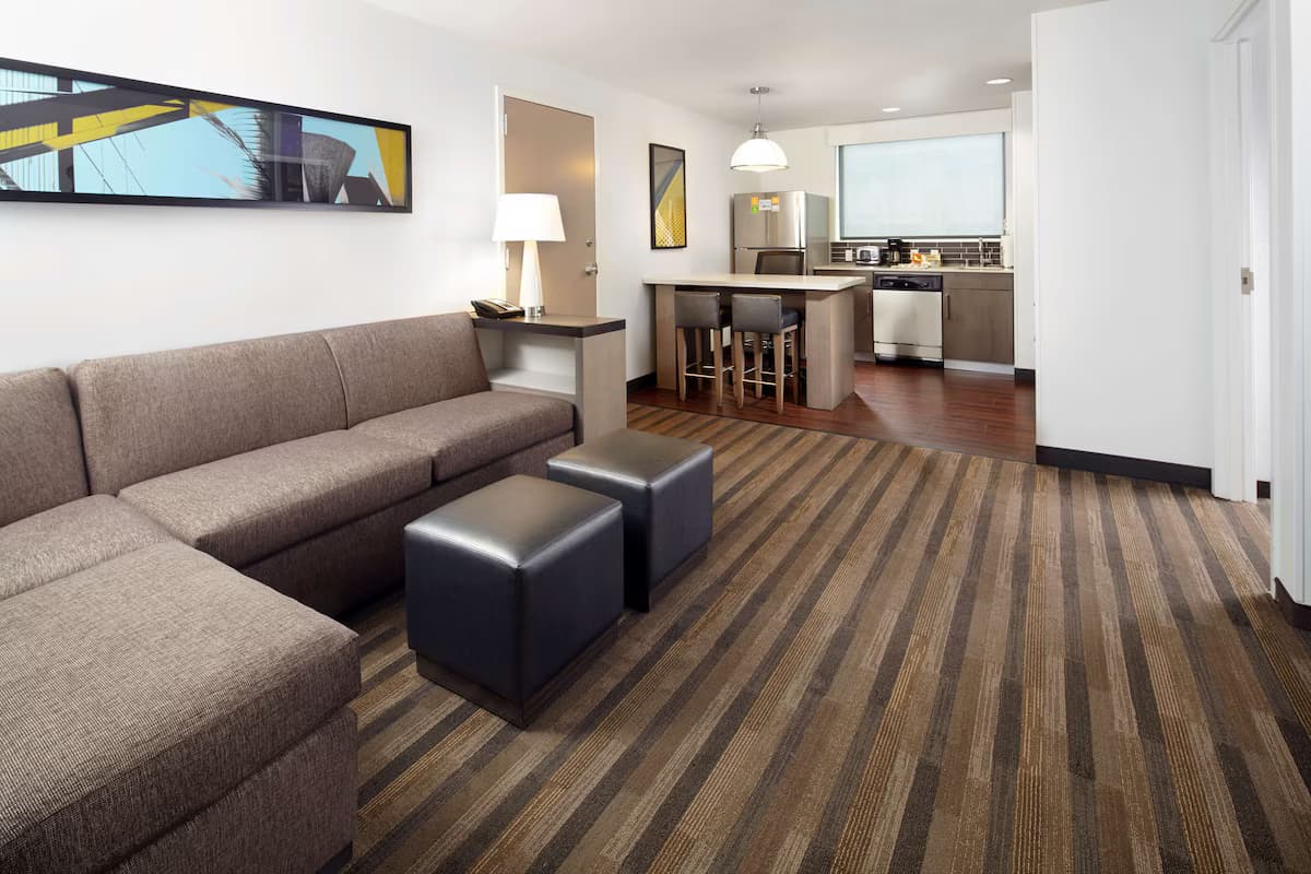 Hyatt House Denver/Lakewood at Belmar - Image 5