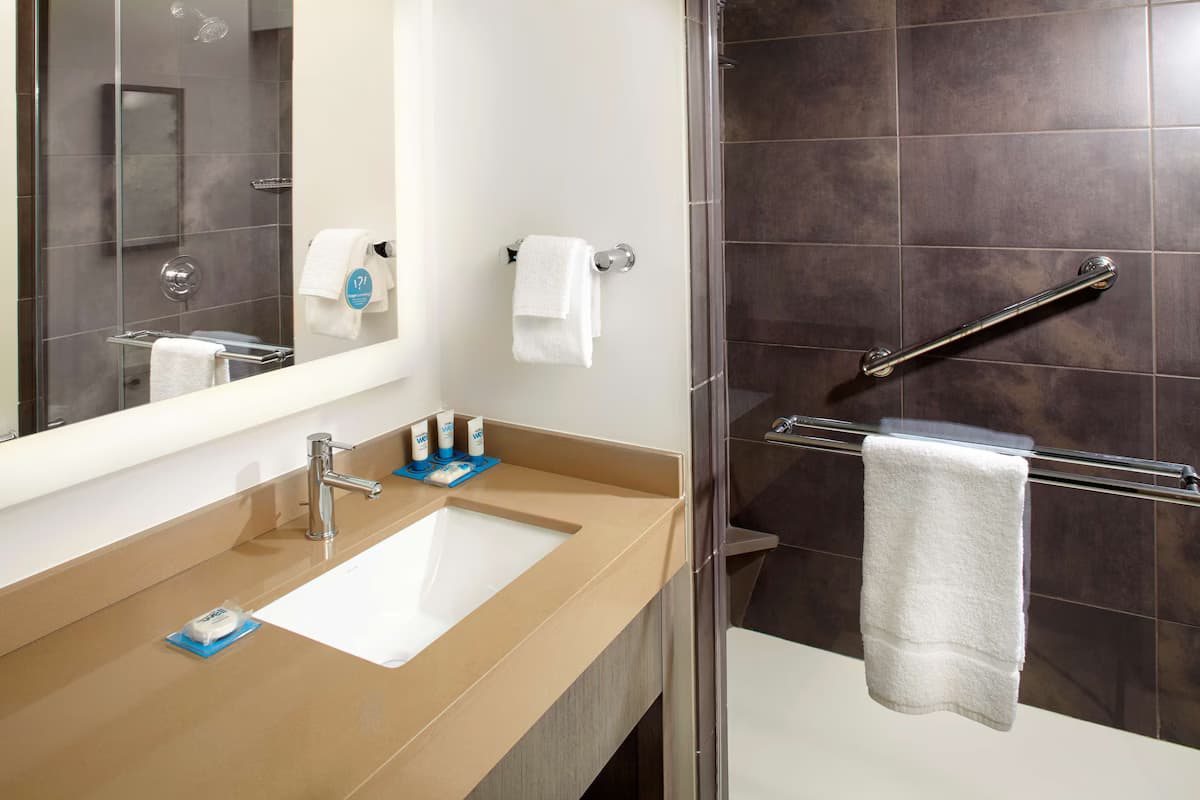 Hyatt House Denver/Lakewood at Belmar - Image 7