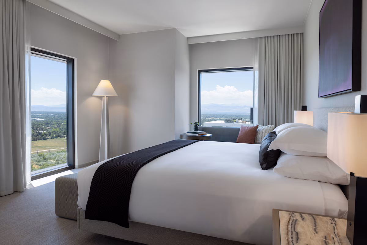 Kimpton Claret Hotel by IHG - Image 8