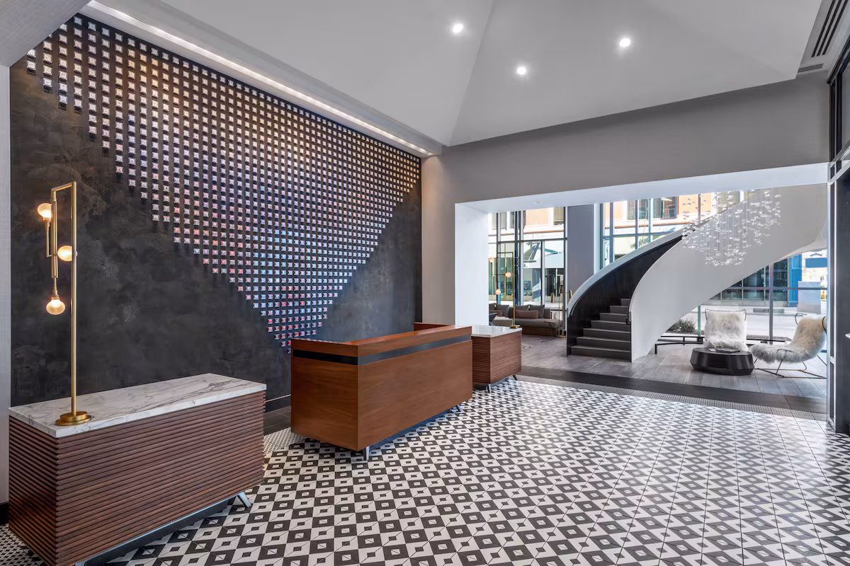 Le Meridien Denver Downtown - Image 2