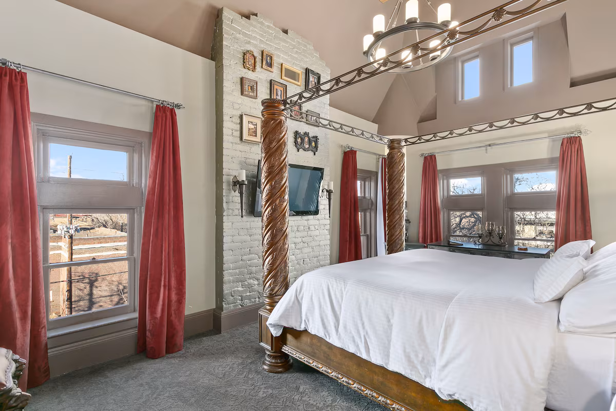 Patterson Inn - Image 4