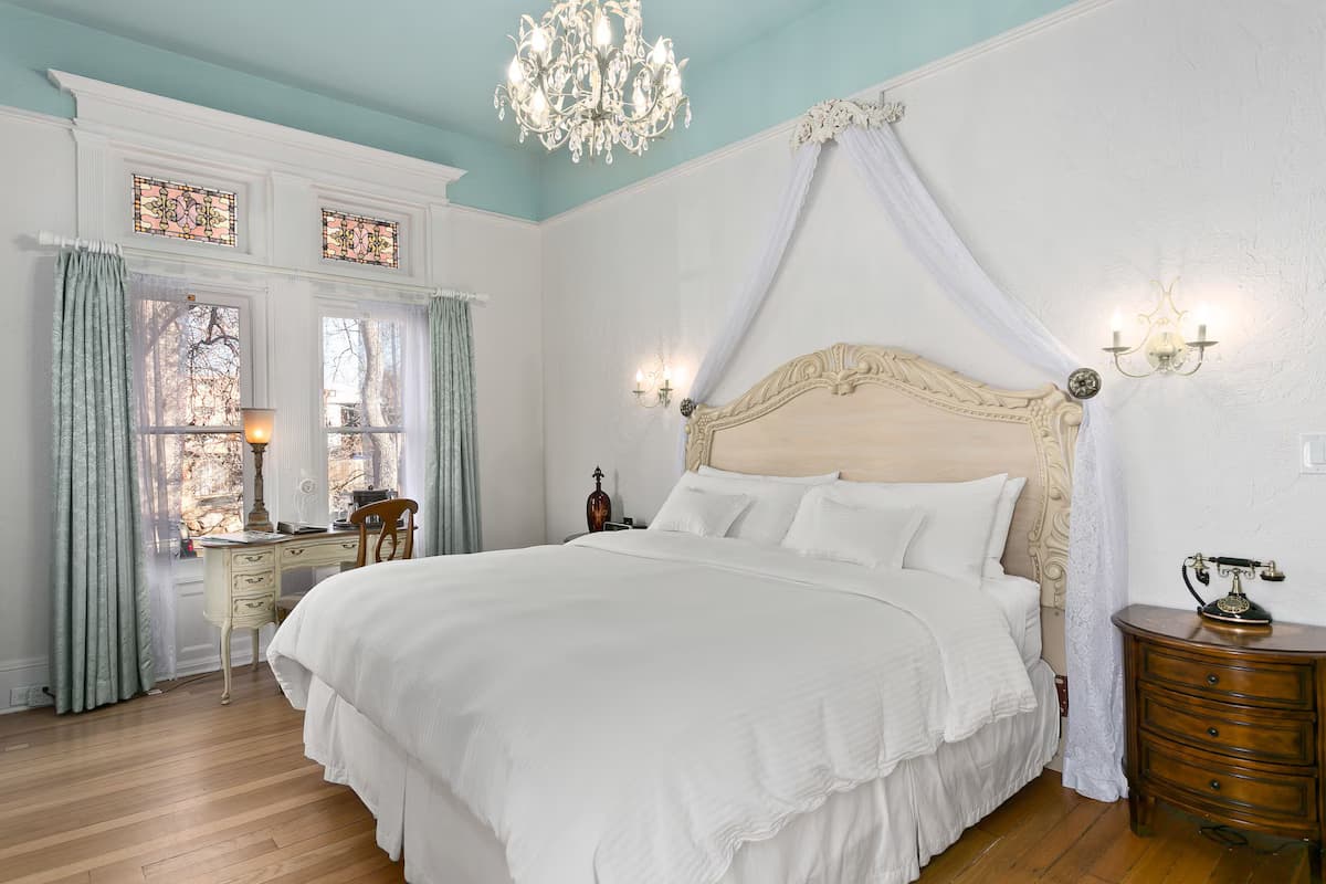 Patterson Inn - Image 6